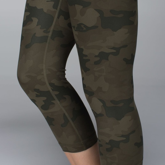 Lululemon Luxtreme Savasana Camo Fatigue Green Cro - Picture 3 of 8